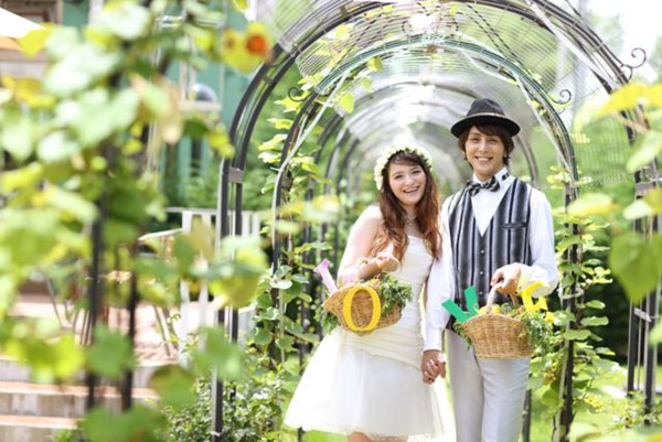 新郎新婦が収穫した野菜を、披露宴の料理に使うといったしかけも