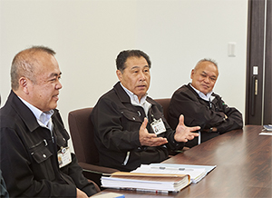 写真左からTACに任命された星原氏、藤本氏、久保田氏