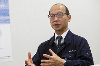 IT活用の経緯を語るJAめむろ 管理部 総務課 課長の山口氏