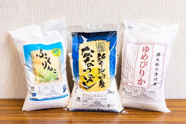 ふっくらと柔らかい「ふっくりんこ」、艶と粘りと甘みがバランスよく整った「ななつぼし」、甘い香りと強い粘りがある「ゆめぴりか」。JAピンネの3銘柄には異なる特徴がある