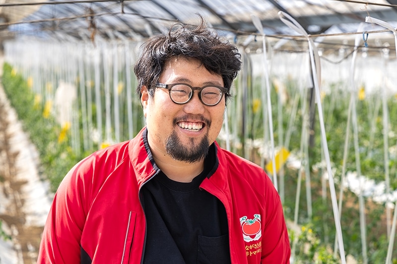 小串トマト生産者の一人、一瀬渉 氏。若手ながらも10年以上生産に携わっている