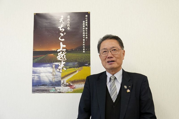 えちご上越農業協同組合(JAえちご上越)のコメ戦略を推進する石山忠雄常務理事。自らも約45ヘクタールの経営を担う稲作農家でもある(写真:高山和良)