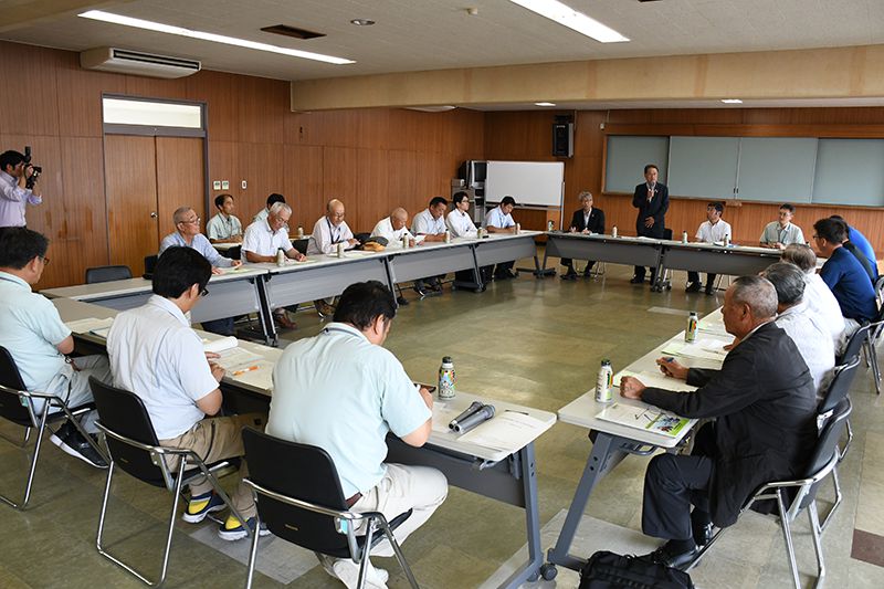 多収性品種研究会（写真提供：JAえちご上越）