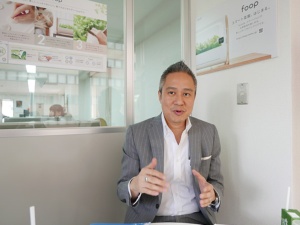 デルタ電子は台湾を本拠地とする大手電子機器メーカーで、さまざまな電源装置で世界的なシェアを持つ。同社IoT事業開発部を率いるマーベリックさん