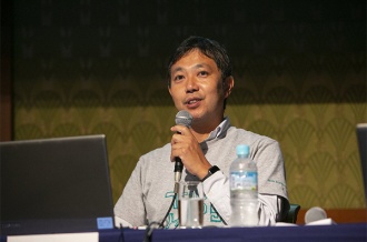 吉田 敦史 氏