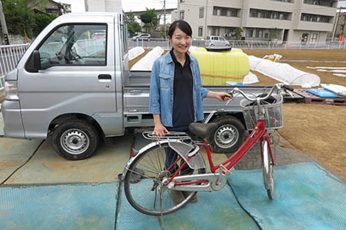 「通勤用」自転車は高校時代に通学で使っていたもの。通勤時間は10分ほど。