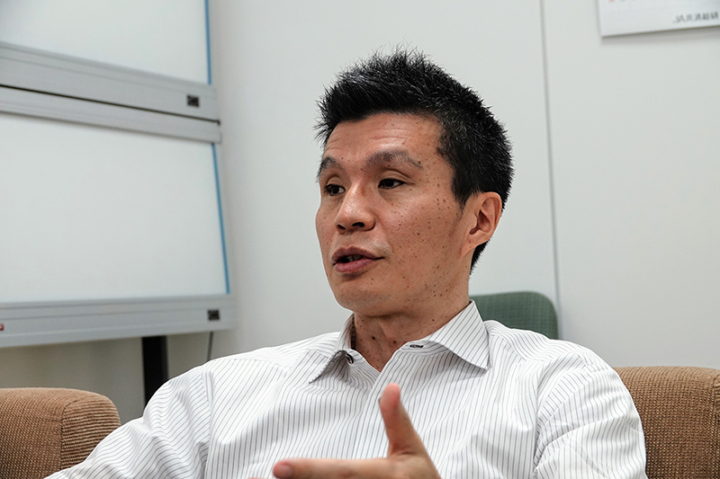 早くから農福連携に取り組んできたＪＡ共済総合研究所の濱田健司主任研究員（写真：市川史樹）