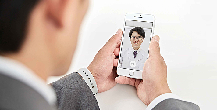 スマートフォンやタブレットで、いつでもどこでも従来の対面指導のような指導が受けられる