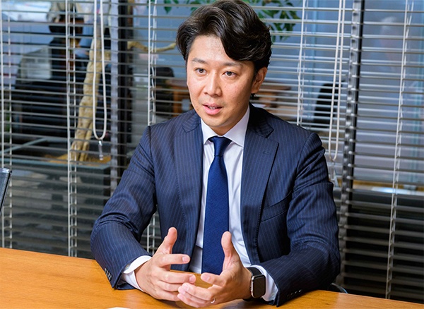 「ビッグデータを分析することで、継続的にサービスレベルを高めていくことができます」