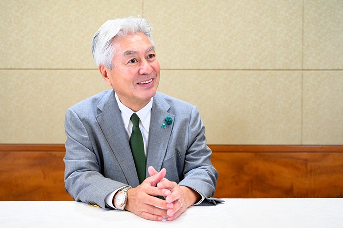 舩越真樹氏