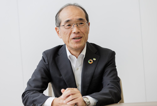 大槻秀史氏