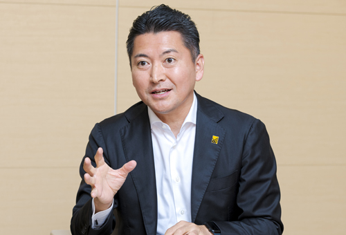 宮﨑盛光氏