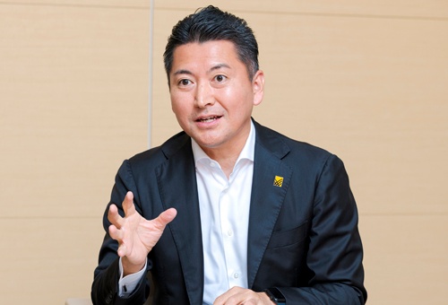 宮﨑盛光氏