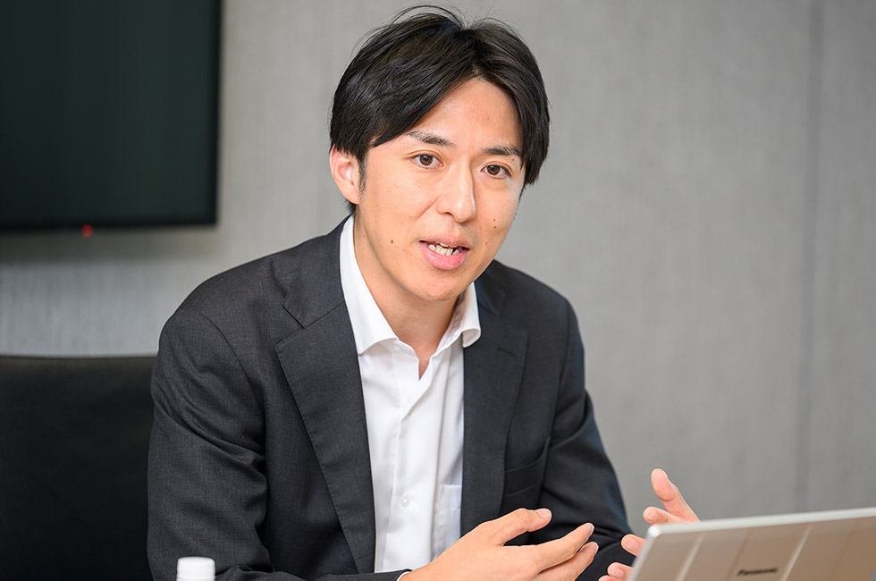 長島 隆行氏
