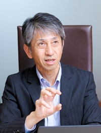 杉山 真一氏