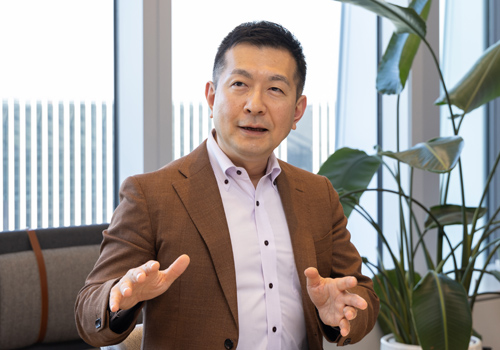 長井 亮氏