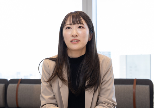 小塚 未来氏
