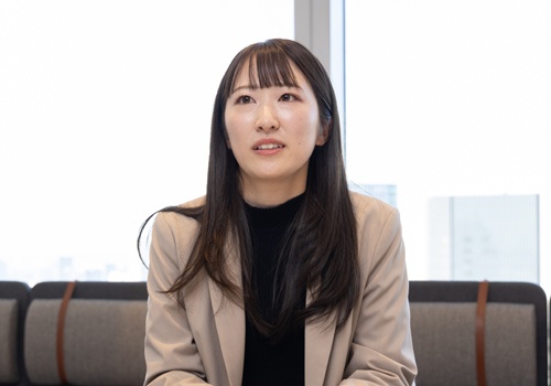小塚 未来氏