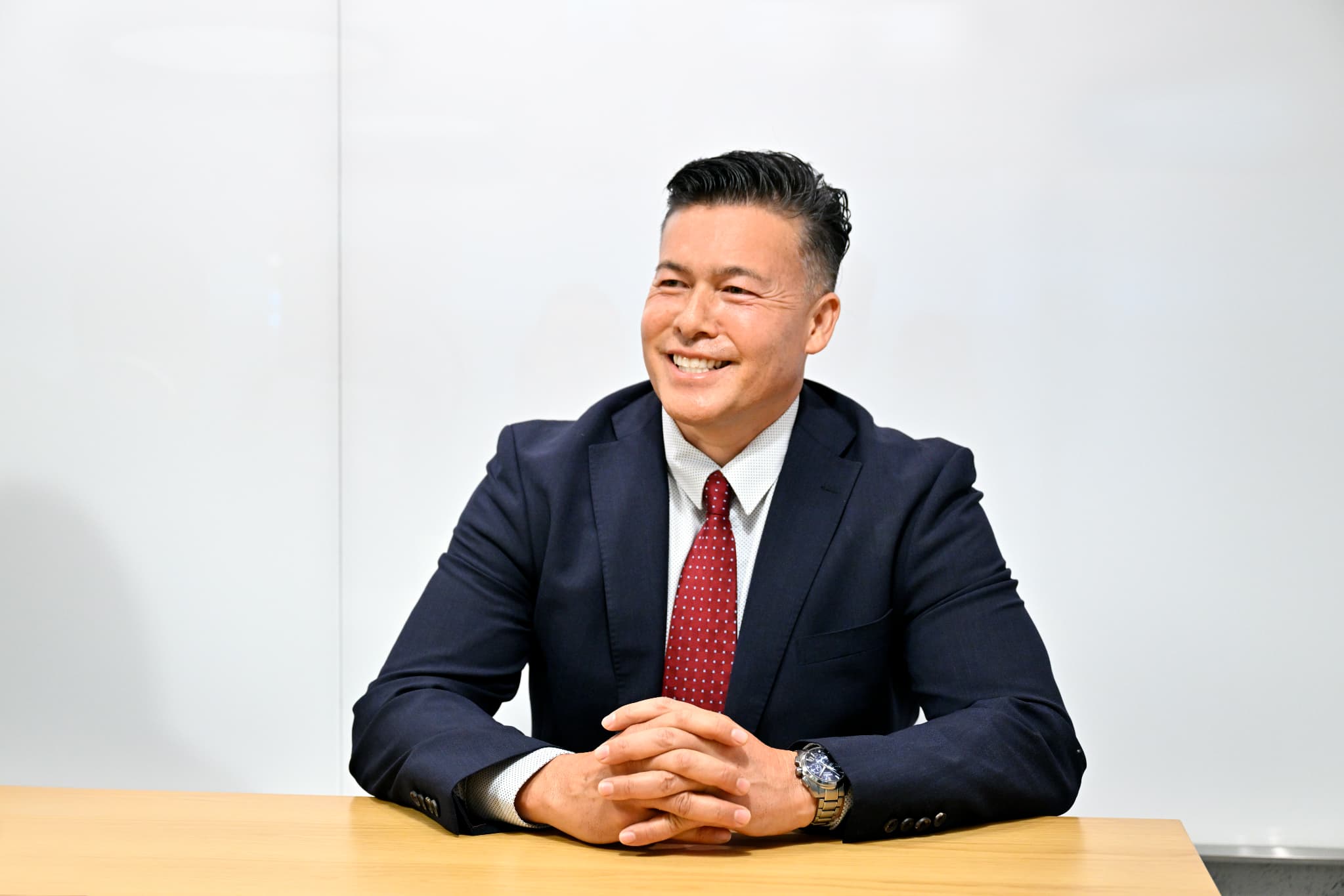 性全 悟史 氏