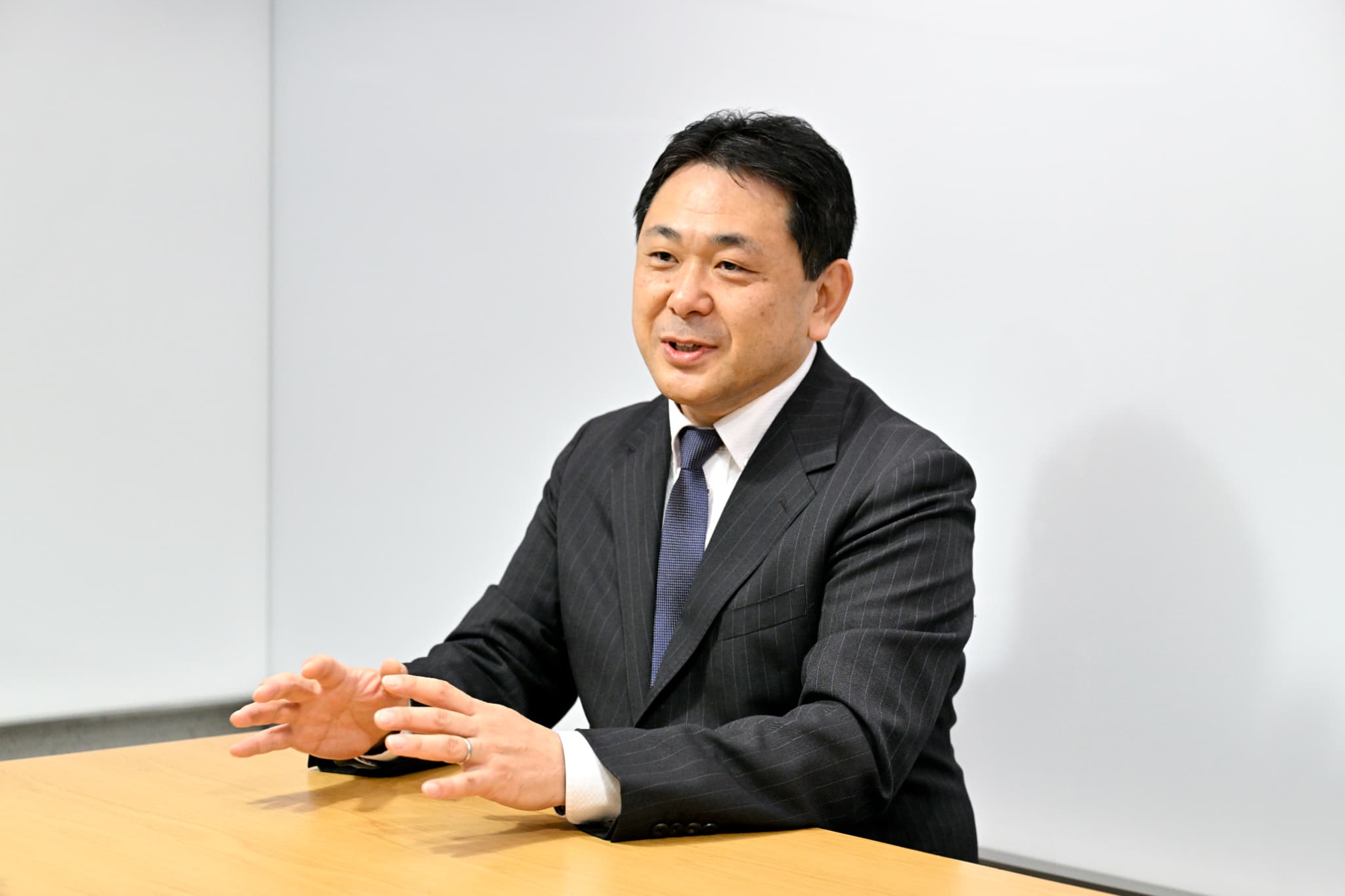 国谷 俊夫 氏