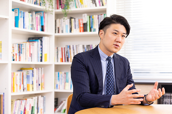 2年後に迫る「2025年の崖」、どう克服？ DX人材を短期間で育成、失敗