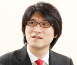 上田 渉(うえだ わたる) <br>オトバンク代表取締役。東京大学経済学部在学中にNPOやIT企業の立ち上げを経験。2004年にオトバンクを創業し、代表取締役に就任。出版文化の振興などを目的に、オーディオブックを文化として浸透させるべく良質なコンテンツを出版各社と共に創出するため、日々奔走する。著書に『脳が良くなる耳勉強法』(ディスカヴァー・トゥエンティワン)、『勉強革命!』(マガジンハウス)、『ノマド出張仕事術』(実業之日本社)、『20代でムダな失敗をしないための「逆転思考」』(日本経済新聞出版社)がある。
