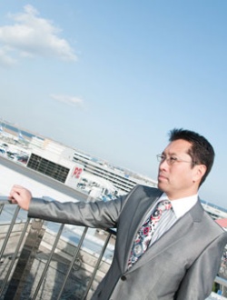 戸田覚(とだ・さとる) ビジネス書作家・IT製品評論家。テレビやラジオに加え、「日経ベストPC+デジタル」「日経PC21」などの雑誌、各種Web媒体の連載でおなじみ。単行本は累計100冊以上、仕事術に関する著作も多い。最近レッツノートJを購入して利用中。