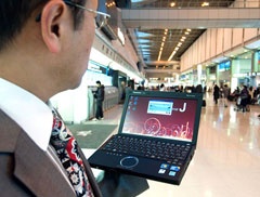 戸田覚がレッツノートJで実感! 驚くほど仕事がはかどるWiMAX
