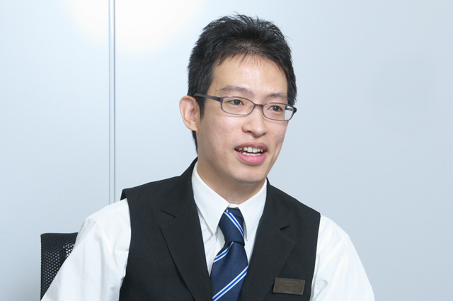 出川氏