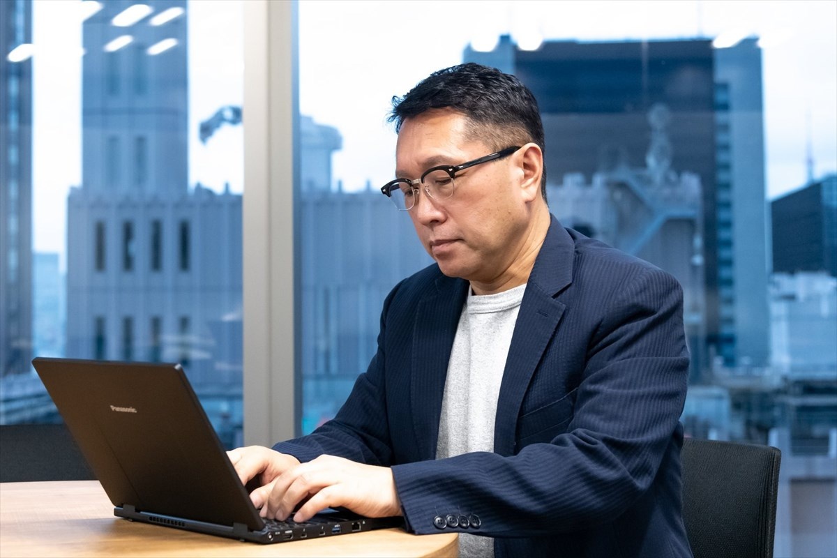 CPUの性能を最大化させるパナソニック独自の「Maxperformer®」により、本体が熱くならず、ファンの音もうるさくならないことが、ストレスのない作業環境をサポート。