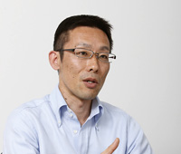 尾崎紀夫氏