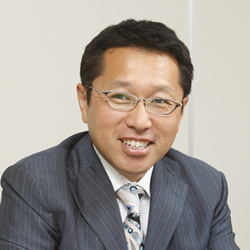 戸田覚（とだ・さとる） ビジネス書作家・IT製品評論家。テレビやラジオに加え、「日経ベストPC＋デジタル」「日経PC21」などの雑誌、各種Web媒体の連載でおなじみ。単行本は累計100冊以上、仕事術に関する著作も多い。最近レッツノートJを購入して利用中。