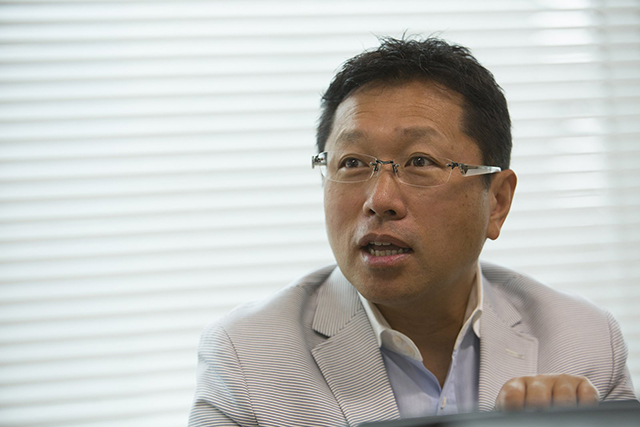戸田 覚