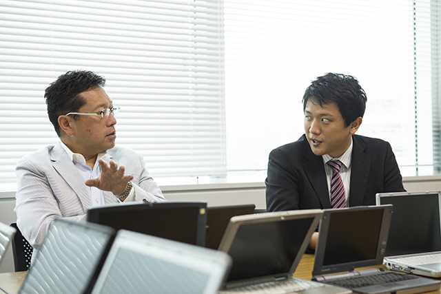 普段使いでの“壊れにくさ”をもっとアピールすべきと熱弁する戸田氏。