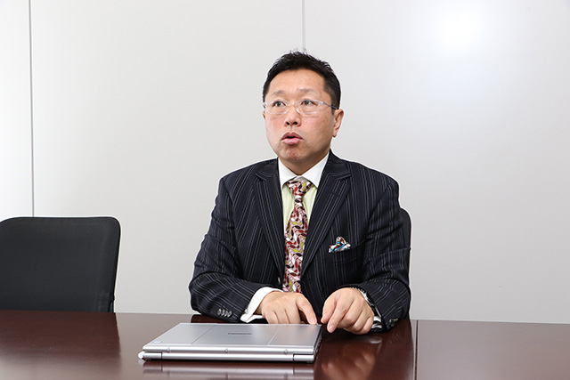 戸田 覚（とだ・さとる）