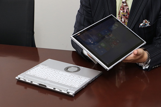 モバイルノートとしても、タブレットとして使う際も、高性能なCPUは不可欠だと語る戸田氏。「XZ6」は通常電圧版のCore iを採用している。