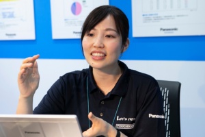 パナソニック株式会社 コネクティッドソリューションズ社<br>モバイルソリューションズ事業部 マーケティングセンター<br>法人営業1部 主幹<br>山田 真梨子氏