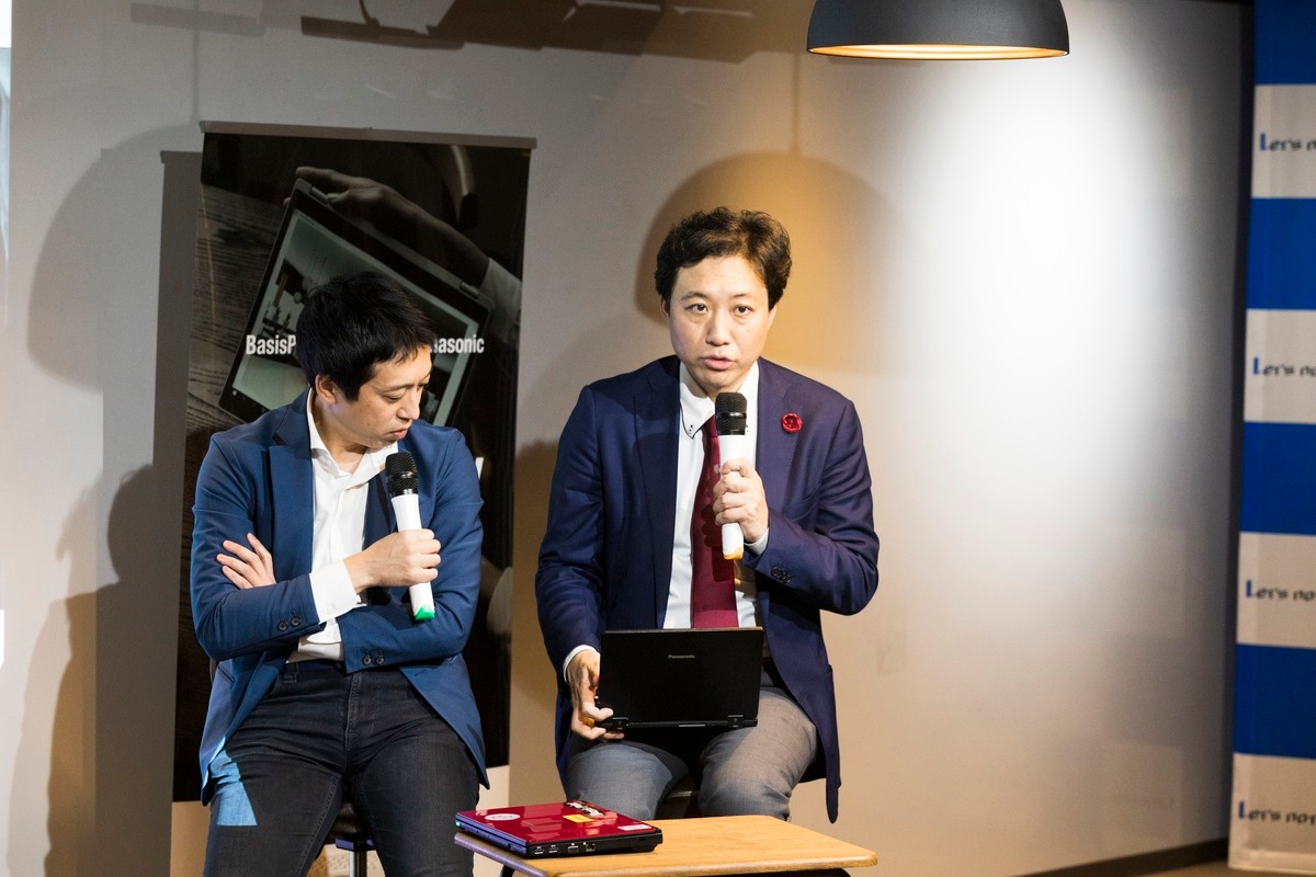 レッツノートへの熱い想いを語る前田氏。