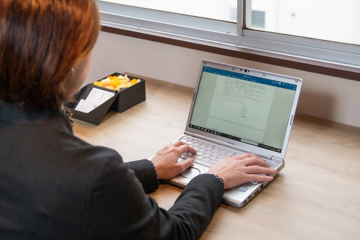 ストレスなく入力でき、執筆に集中できるキーボードを高く評価。
