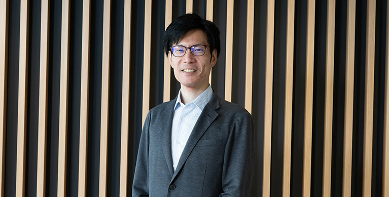 迫る「2025年の崖」を中小企業はどう乗り越えるのか？ - 日経