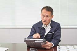 若井氏