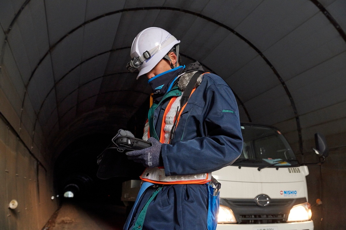 トンネル定期点検の業務時間を約70 短縮 日経 Xtech Special ビジネスモバイル最強化計画 トンネル定期点検の業務時間を約70 短縮 日経 Xtech Special ビジネスモバイル最強化計画