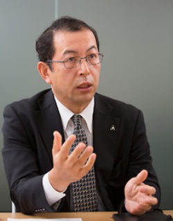 田中氏
