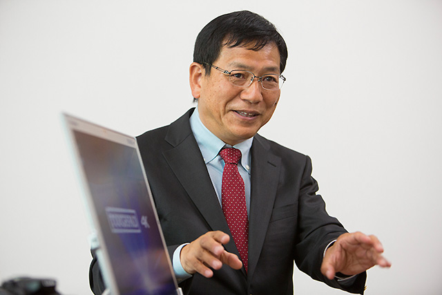 ドローンを用いた新たな映像ソリューションを提案する家入氏