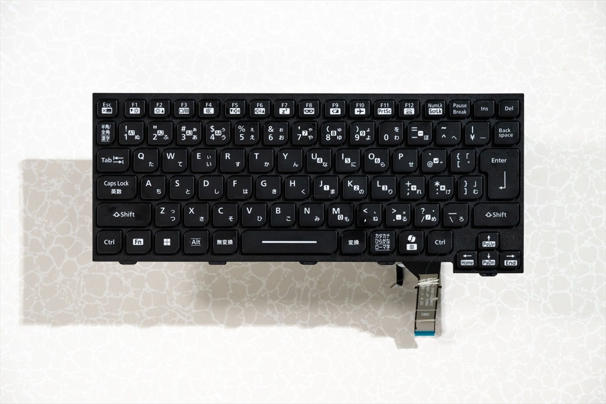 防水コーティングがほどこされたキーボード。