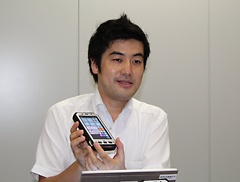 「タフパッド」の真価を 驚きのデモンストレーションで目撃せよ