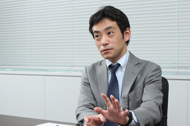坂口氏