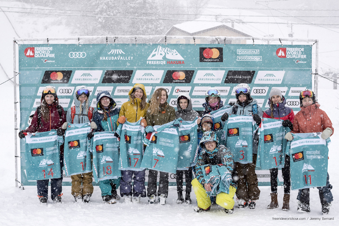 「FREERIDE HAKUBA」は、FWTがアジアで初めて開催したイベント。FWTにはトップ大会のFWTの下に、1スターから4スターまで4レベルの予選があり、今回は日本人予選を兼ねた2スターと、その上位入賞者を含めたライダーたちが競う4スターの大会が行われた。参加者は約140人で、そのうち75人が外国人。55人がヨーロッパからで、残りが北米・オーストラリアなどからのライダーだ。大会の模様はライブ中継され、全世界で約13万人が視聴した。